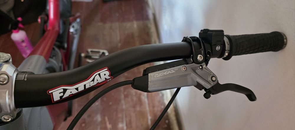 Frane hidraulice Sram code stealth bronze 4 pistoane(nu shimano, Hayes