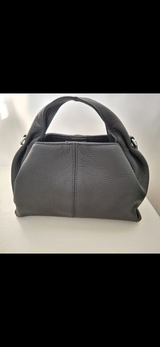 Сумка кожаная трендовая модель новая