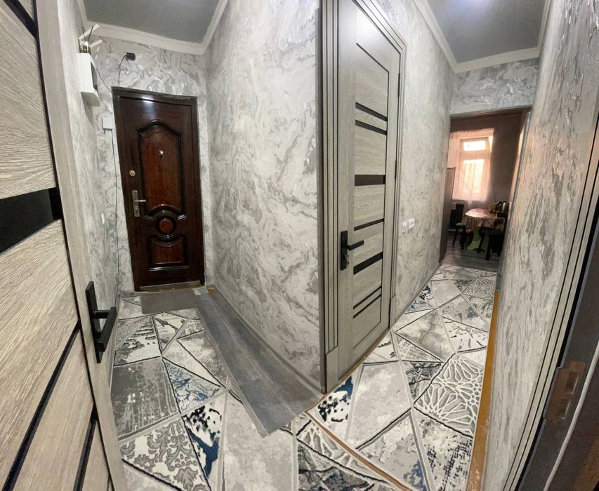 Квартира сотилади срочна