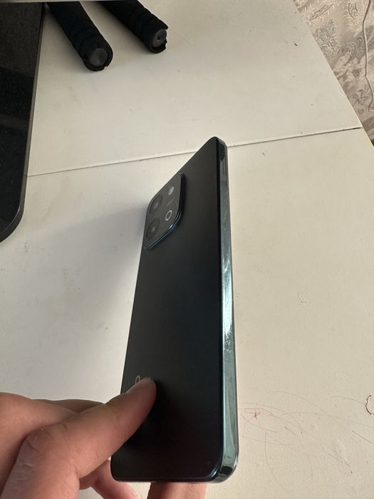 Продам телефон Vivo Y28