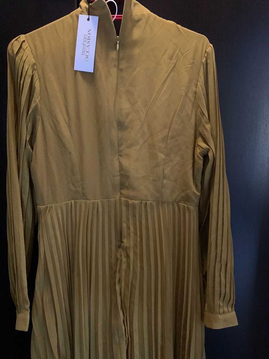 Boohoo миди рокля