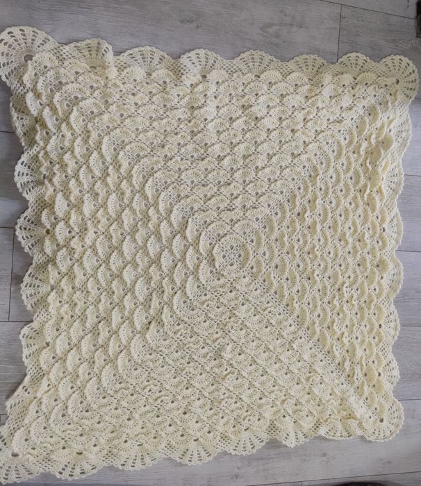 Комплект на выписку вязаный