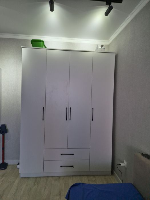 Продам шкаф для одежды