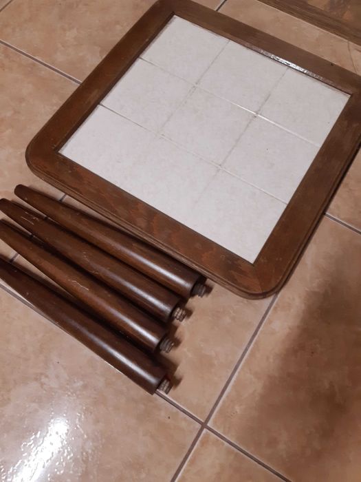 Masuta lemn cu placa gresie si picioaredesurubabile