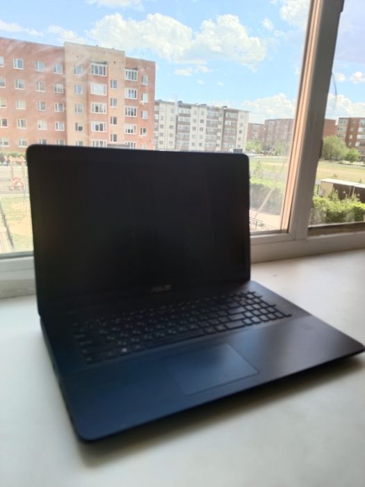 Продается ноутбук ASUS