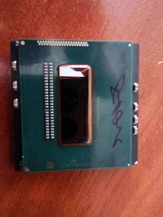 Core i7 4710HQ prosessori sotiladi