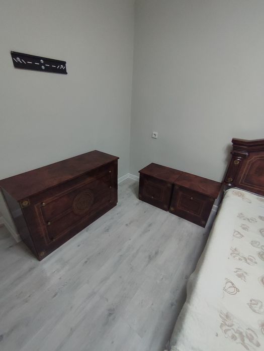 Продам Спальный Гарнитур