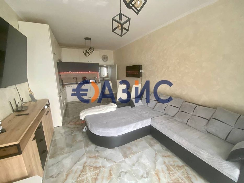 Продава се Тристаен апартамент в Несебър - 115 кв.м за 2084 €/кв.м - Снимка #2