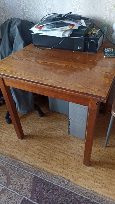 Стол бесплатно. Самовывоз