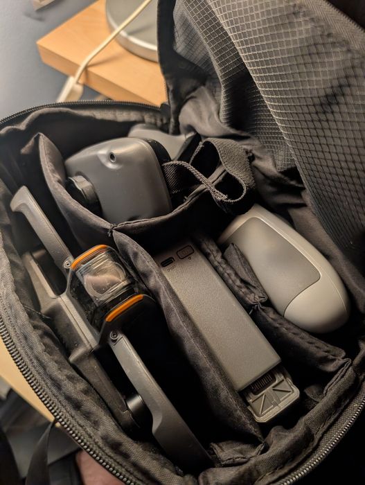Dji Avata 2, 3 baterii plus Controller fpv