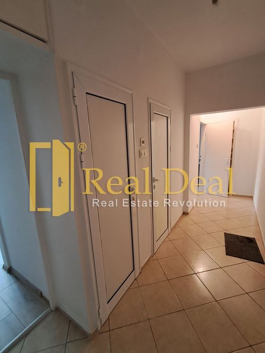 Продава се Тристаен апартамент в София, Толстой - 72 кв.м за 2250 €/кв.м - Снимка #9