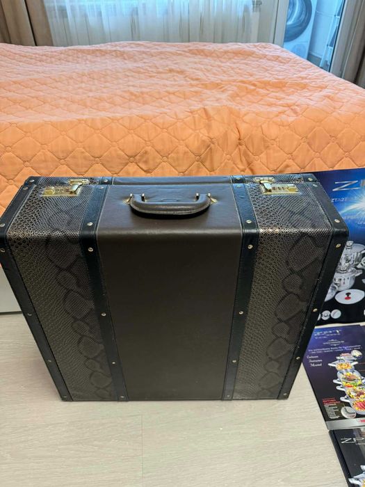 Професионален комплект съдове ZPT International 16 части в куфар.