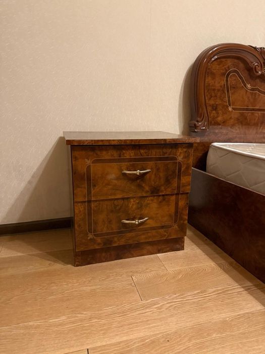 Спальный гарнитур в комплекте б/у. Самовывоз