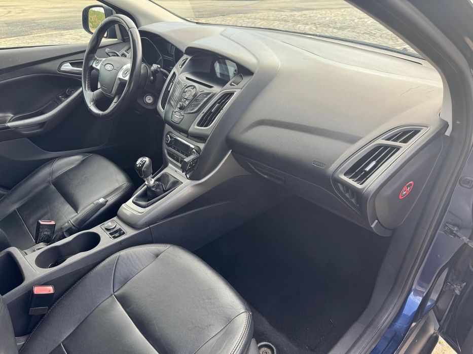FORD Focus 2011 — imagine 4
