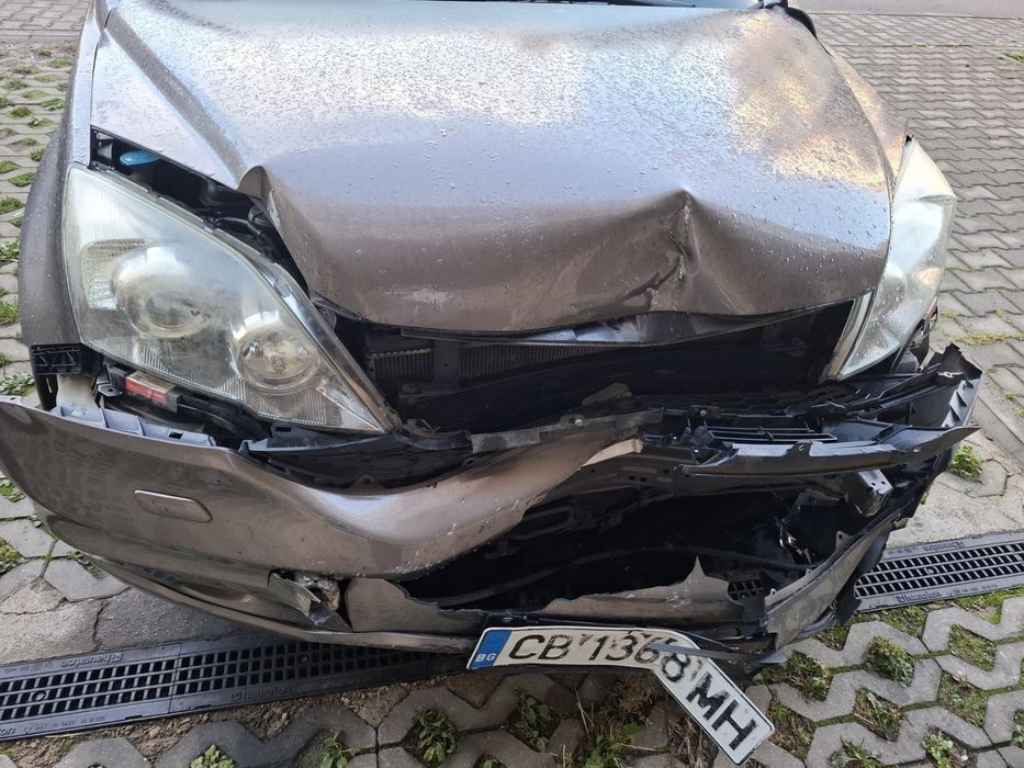 Продавам HONDA CRV