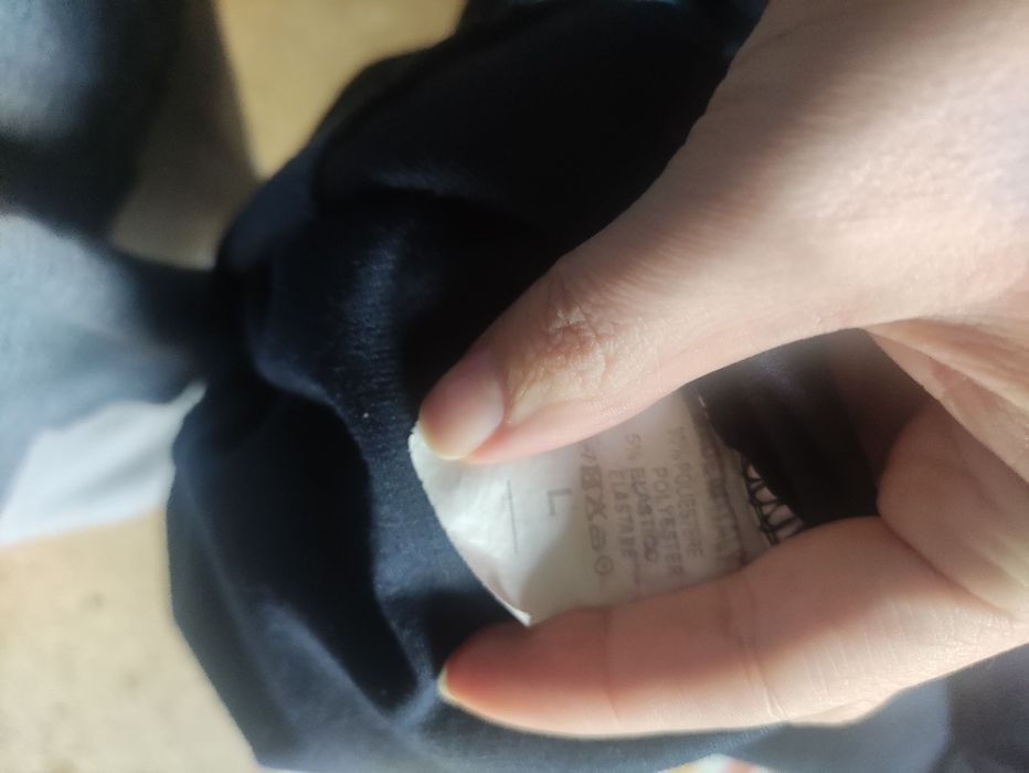 Червена рокля / Синя рокля / Черна рокля