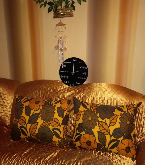 Две голями декоративни възглавниции