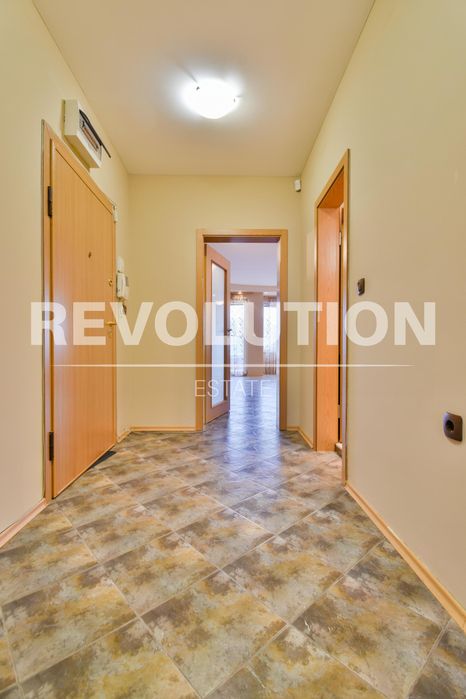 Дава се под наем Тристаен апартамент в София, Стрелбище - 135 кв.м за 950 € - Снимка #14