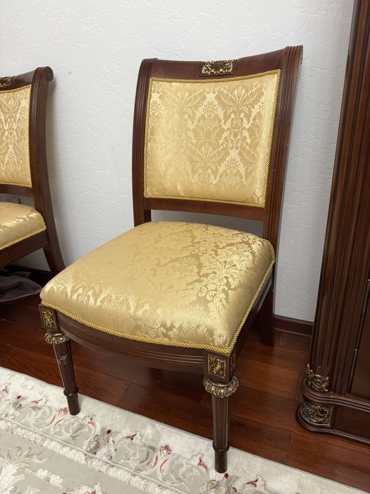 Стулья в ассортименте