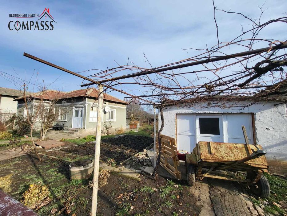 Продава се Къща в Генерал Тошево - 70 кв.м за 474 €/кв.м - Снимка #2