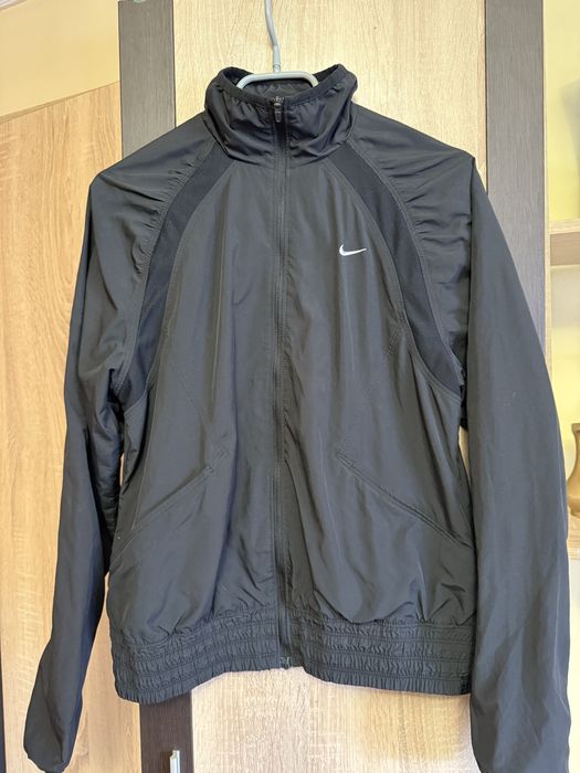Тънко  яке Nike като ново