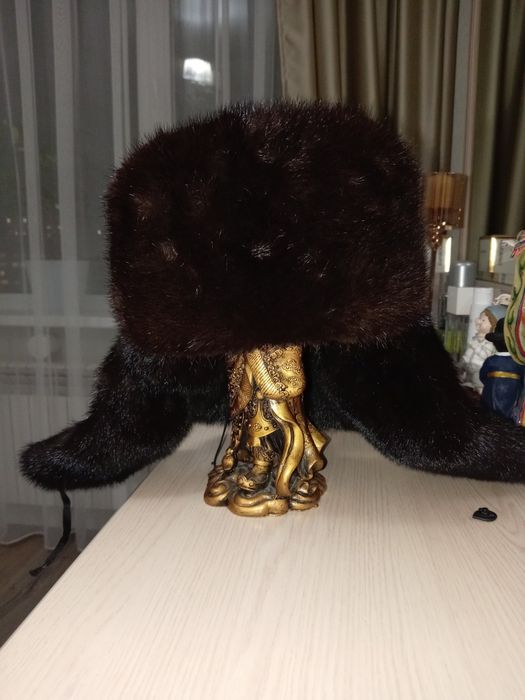 Ковры советские и шапка