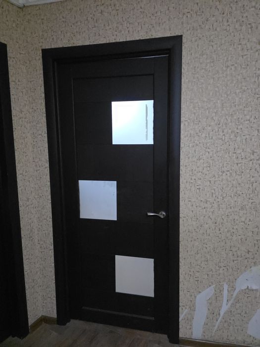 Продам двери срочноо
