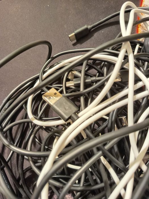 Cablu de Incarcare Type C, Micro USB, Apple Lightning cu LED-uri RGB