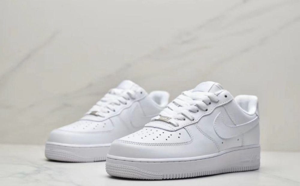 Adidasi Nike Air Force 1 Low Triple White Super Pret Calitate Premium