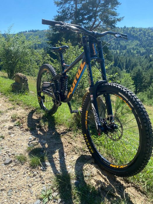 Downhill Kona operator CARBON