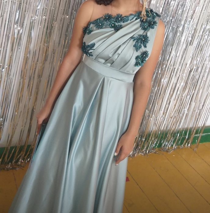 Выпускное вечернее платье