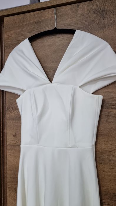 Rochie eleganta sau nunta