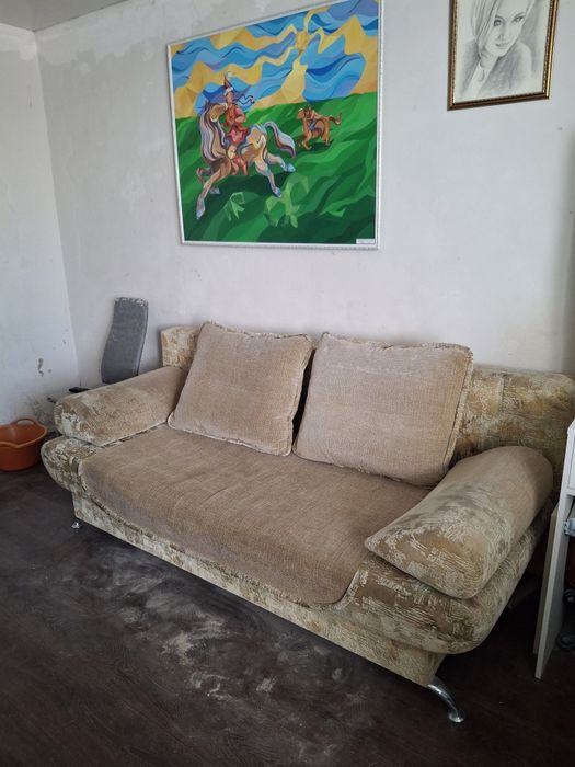 Диван и два кресла