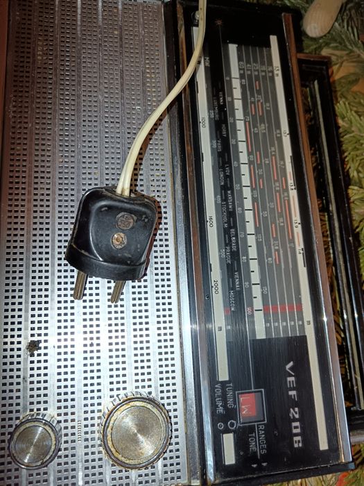 Radio vechi vef206 nu functioneaza