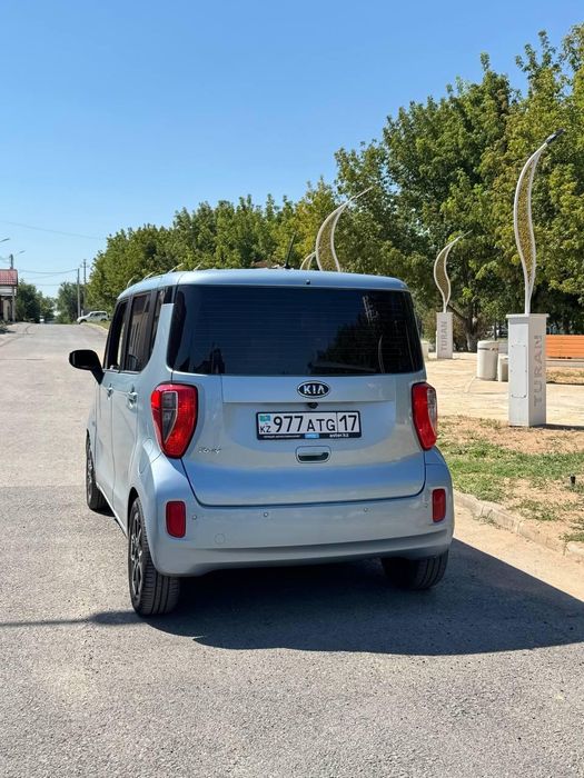 Продам машину Kia Ray