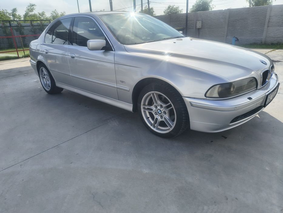 Vând BMW Seria 5 E39 (2003) – 525i Benzină, Manual