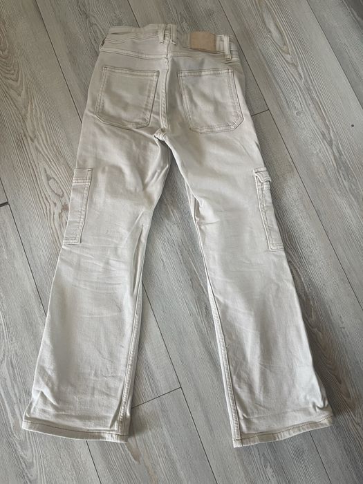 Продам вещи джинсы на девочку 6-8 лет