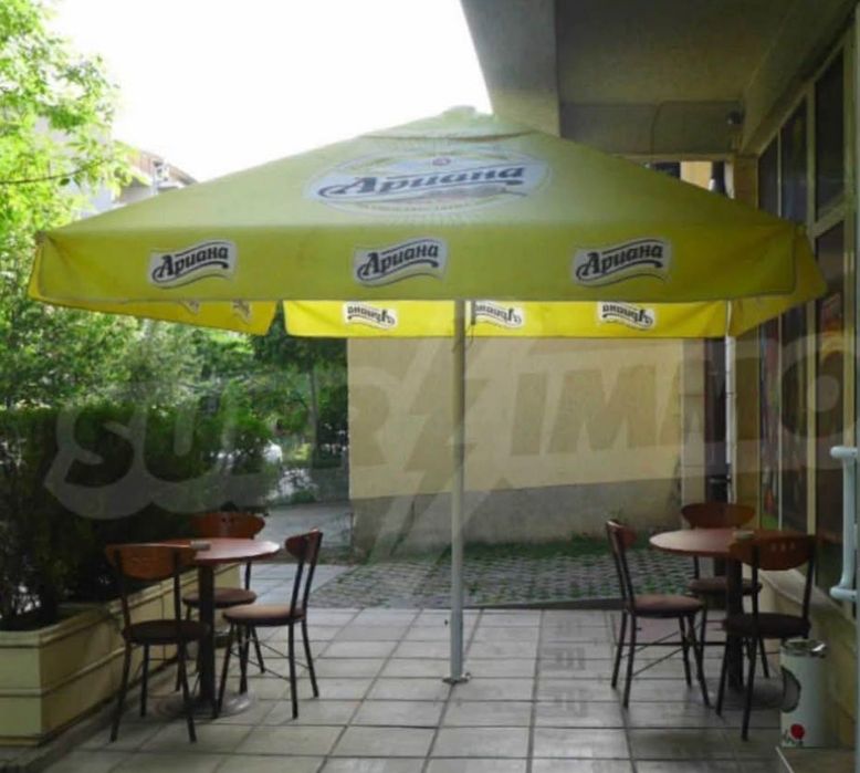 Нов неразопакован градински чадър