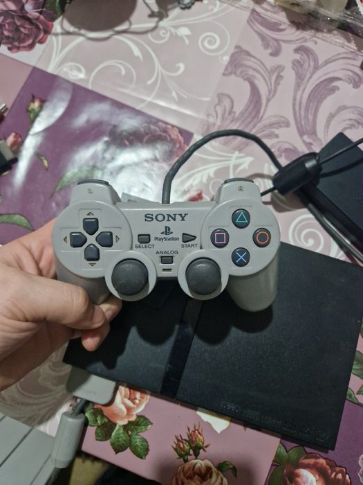 Playstation 2 slim ,controller original , card memorie