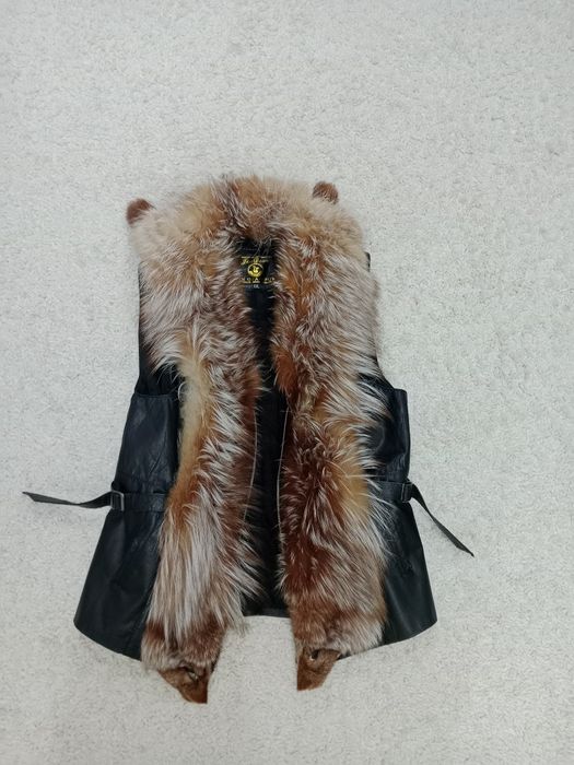 Продам жилетка кожа