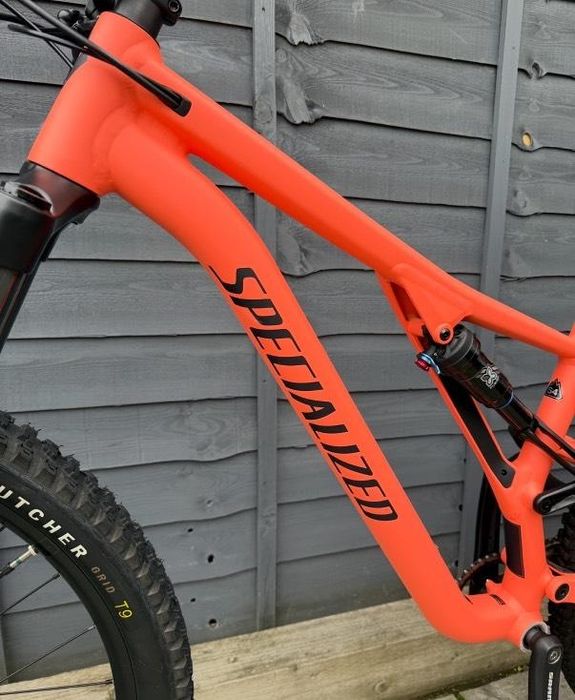 Specialized stumpjumper alloy L size