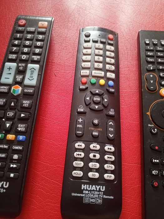 Продам пульты на телевизоры