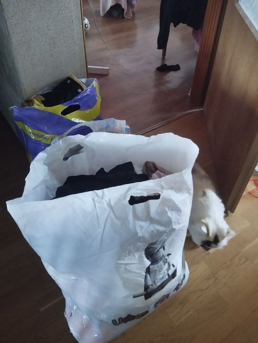 Вещи женские , детские на мальчика  и подростковые на девочку