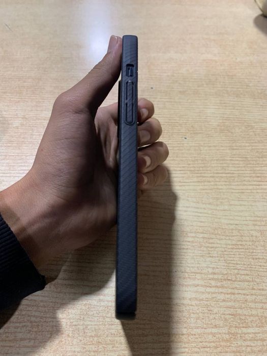 Iphone 12 pro max 256 gb holati ideal karobka dakument bor