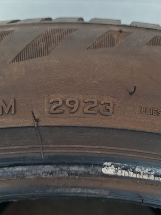Всесезонни гуми 2 броя BRIDGESTONE WeatherControl A005 235 50 R19 дот 2923