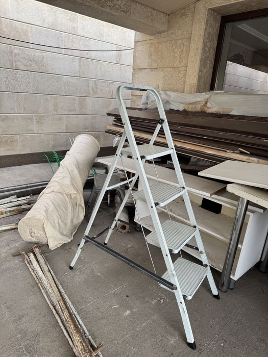 Продам стремянку