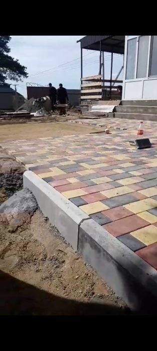 Укладка Брусчатки бардюр