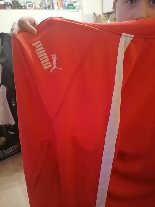 Комплект анцунг PUMA червен чисто нов ИСЧИСТЕН със бели кантове CL.
