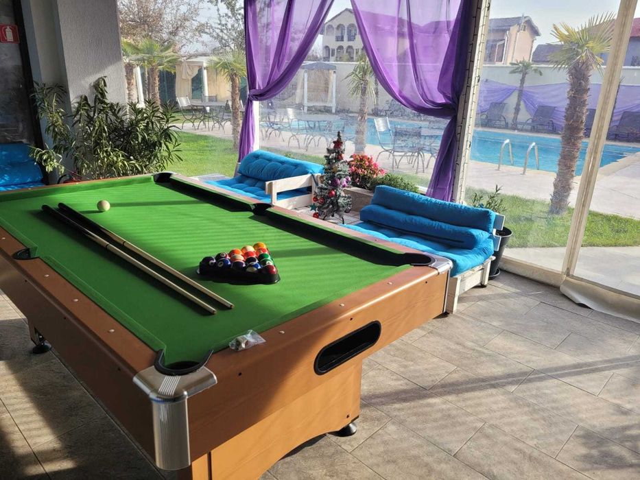 Vila Petrecere Evenimente Majorat Onomastice Biliard Petreceri Piscina