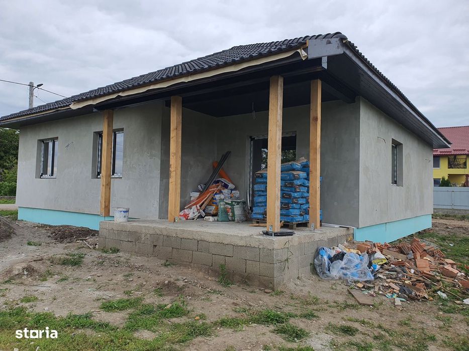 Casă la cheie pe 1 nivel 4 camere 2 băi,145 mp,500 mp teren